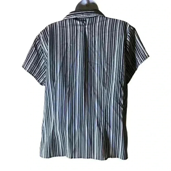 Notations Shirt Women's Large Striped Button Front Short Sleeves Stretch Top - Picture 4 of 6